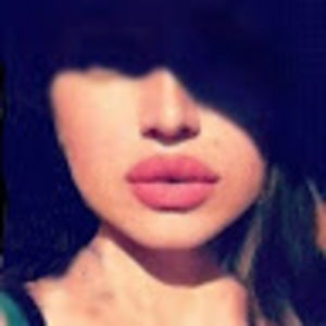 Meet your Posher, Ava